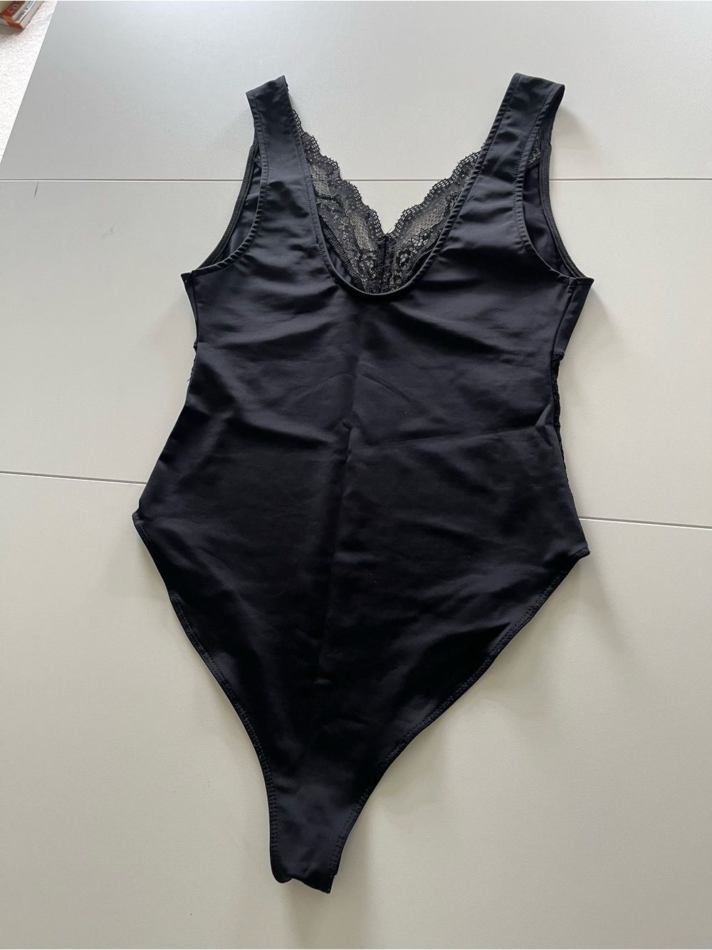 Zara Black Lace-Trim V-Neck Bodysuit - Picture 2 of 3
